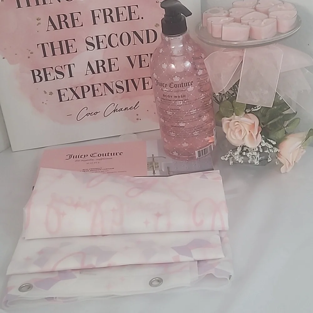 1967  Juicy Couture Shower  Curtain Pink Body Wash NWT